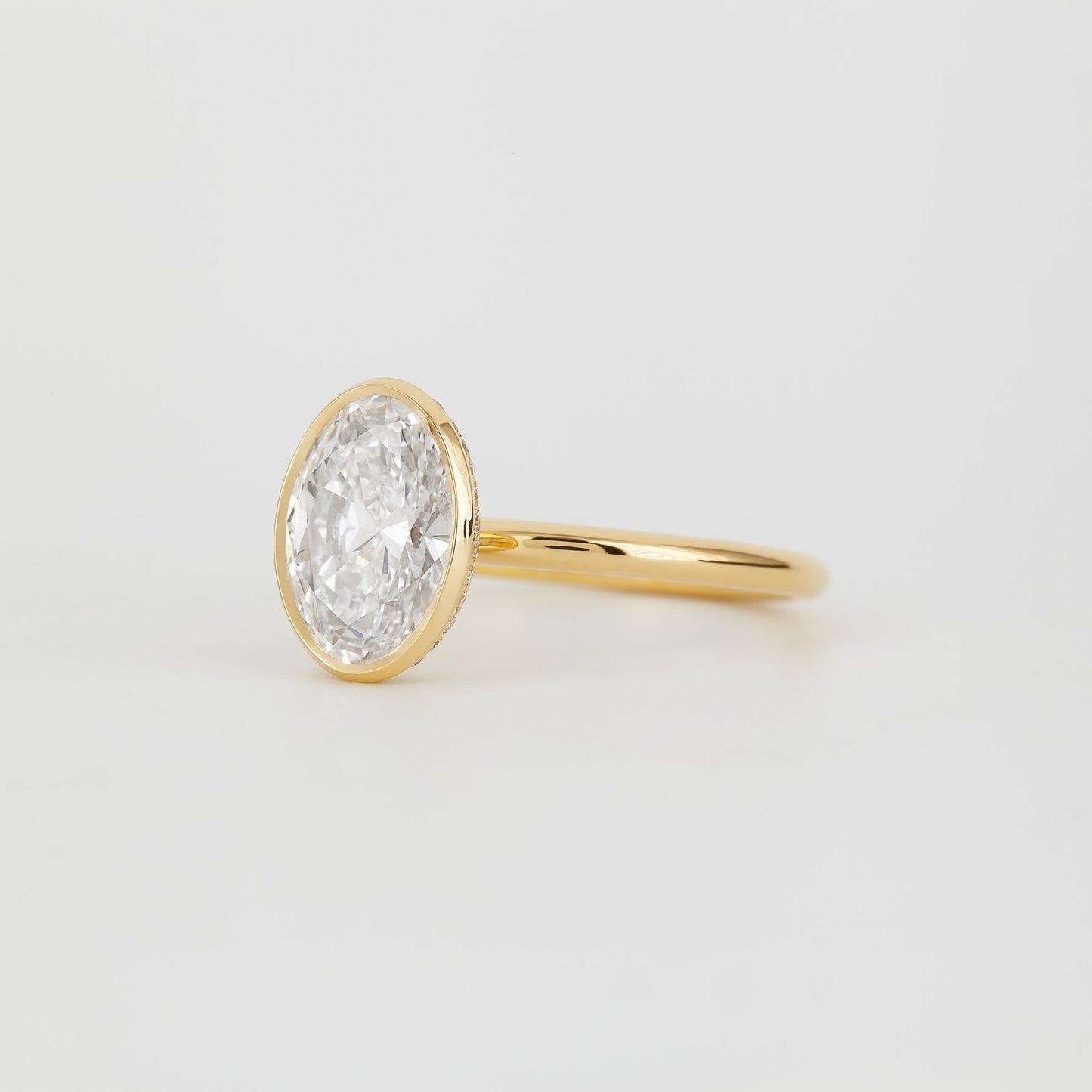 2.0 CT Oval Shaped Bezel Moissanite Engagement Ring