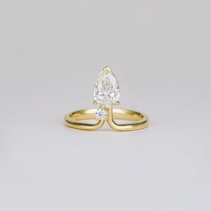 1.12 TCW Pear & Round Shaped Toi Et Moi Moissanite Engagement Ring
