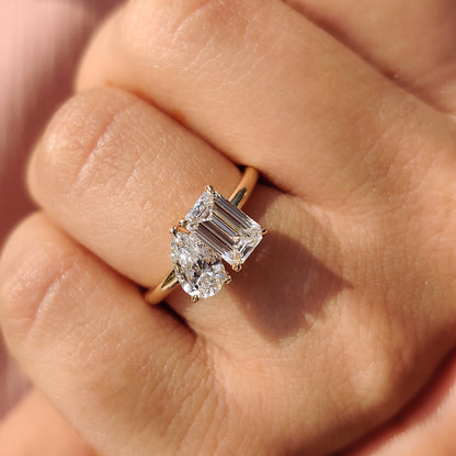 Emerald And Pear Engagement Ring In Toi Et Moi Style