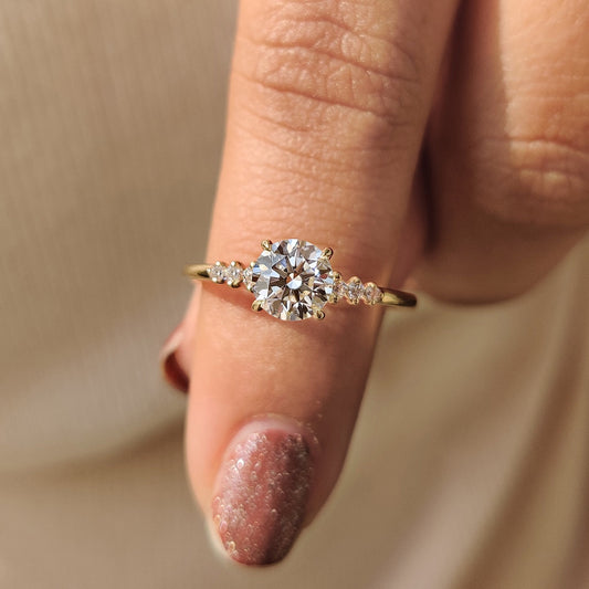 7 Stone Diamond Ring With Round Cut