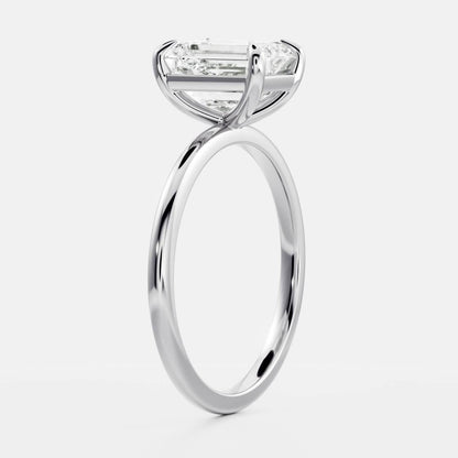 Stunning 1.5-2.5 CT Emerald Moissanite Engagement Ring with Solitaire Design