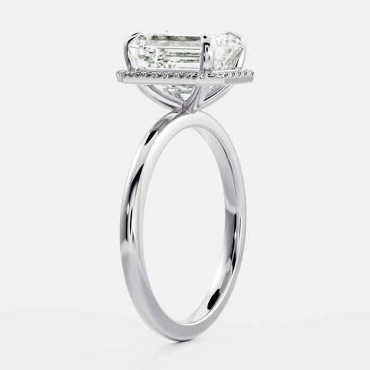 Stunning 1.5-2.5 CT Emerald Moissanite Engagement Ring with Halo Design