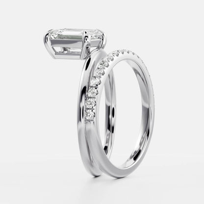 Stunning 1.5-2.5 CT Emerald Moissanite Engagement Ring with Solitaire & Double Band Design