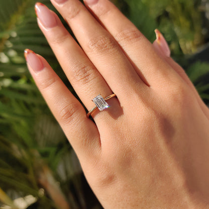 Emerald Diamond Ring In Solitaire Style