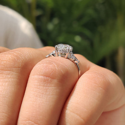 Oval Cut Engagement Ring With Muse Setting