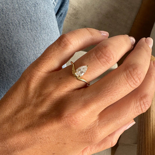 Timeless 1 CT Pear Cut Swirl Solitaire Styled Moissanite Diamond Engagement Ring