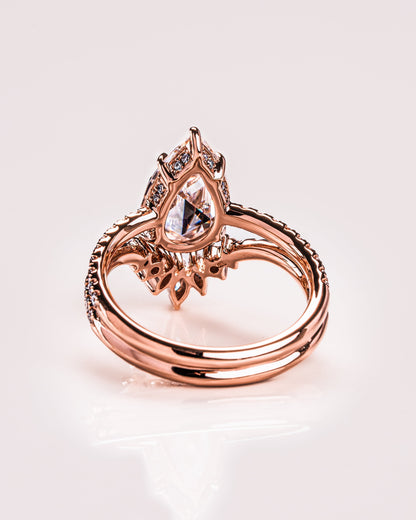3.09 CT Pear Cut Moissanite Solitaire Bridal Ring Set