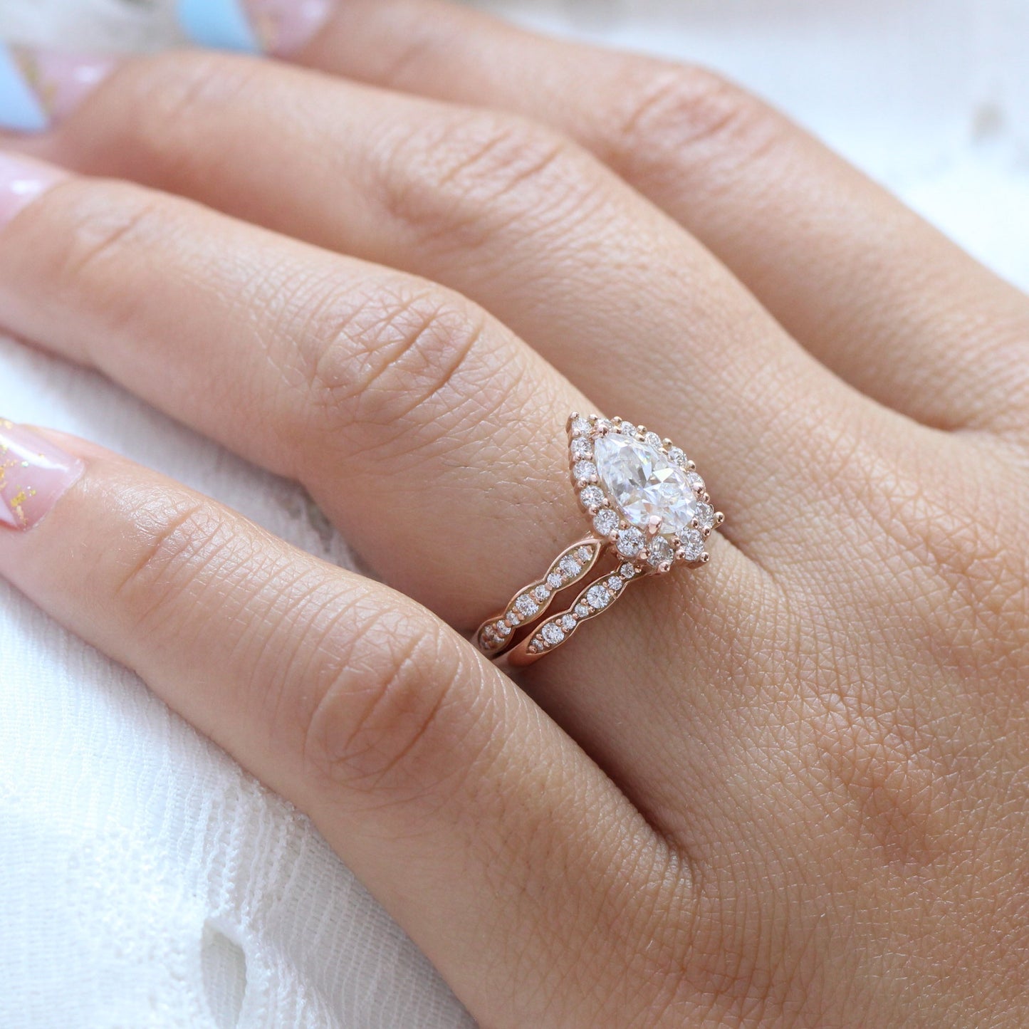 1.5 CT Pear Cut Curved Pave Moissanite Bridal Ring Set