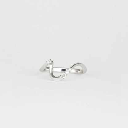 0.11 TCW Round Shaped Waved Moissanite Wedding Band