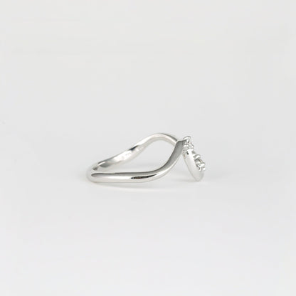 0.11 TCW Round Shaped Waved Moissanite Wedding Band
