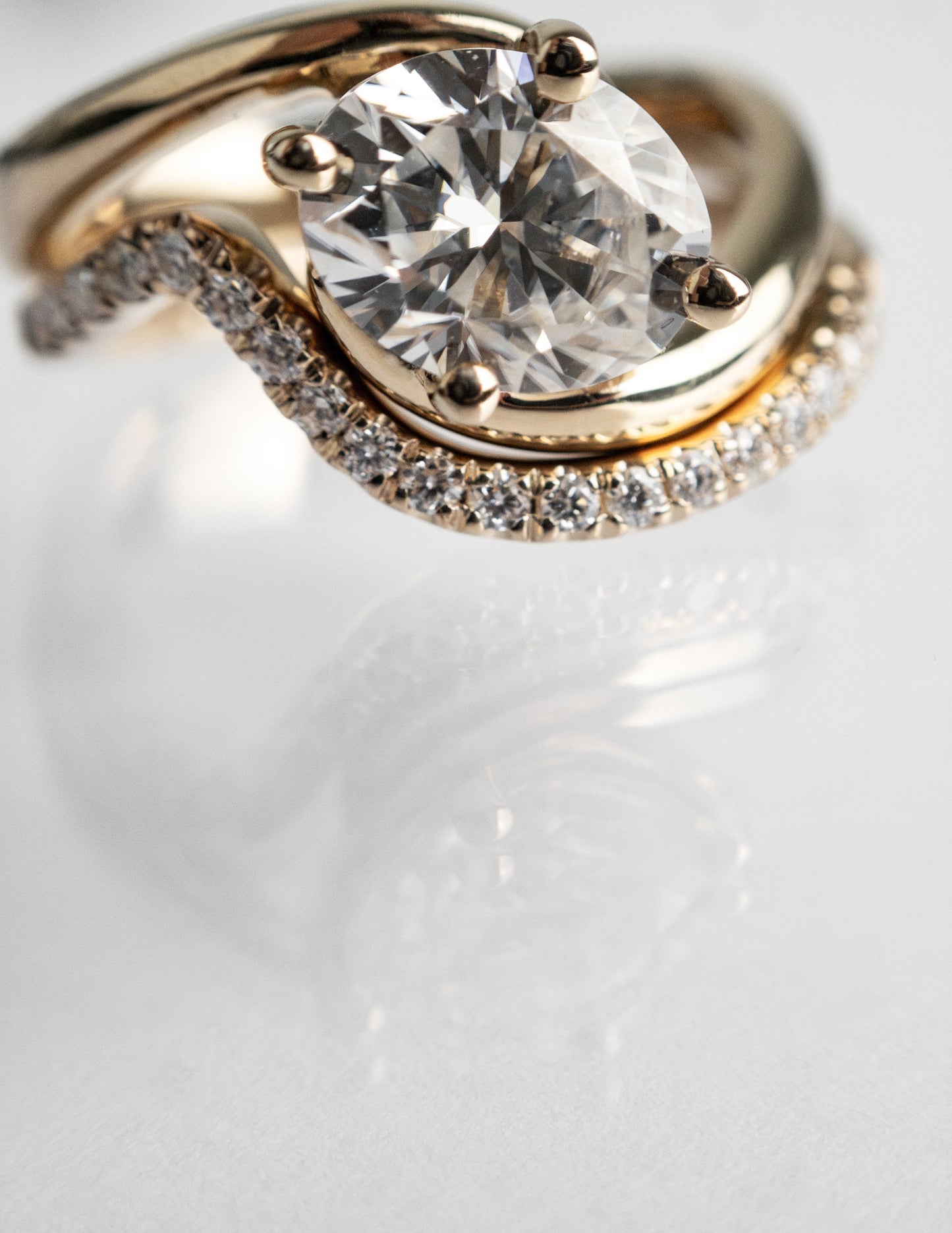 1.5 CT East West Oval Moissanite Engagement Ring with Minimal Pave Stacking Band