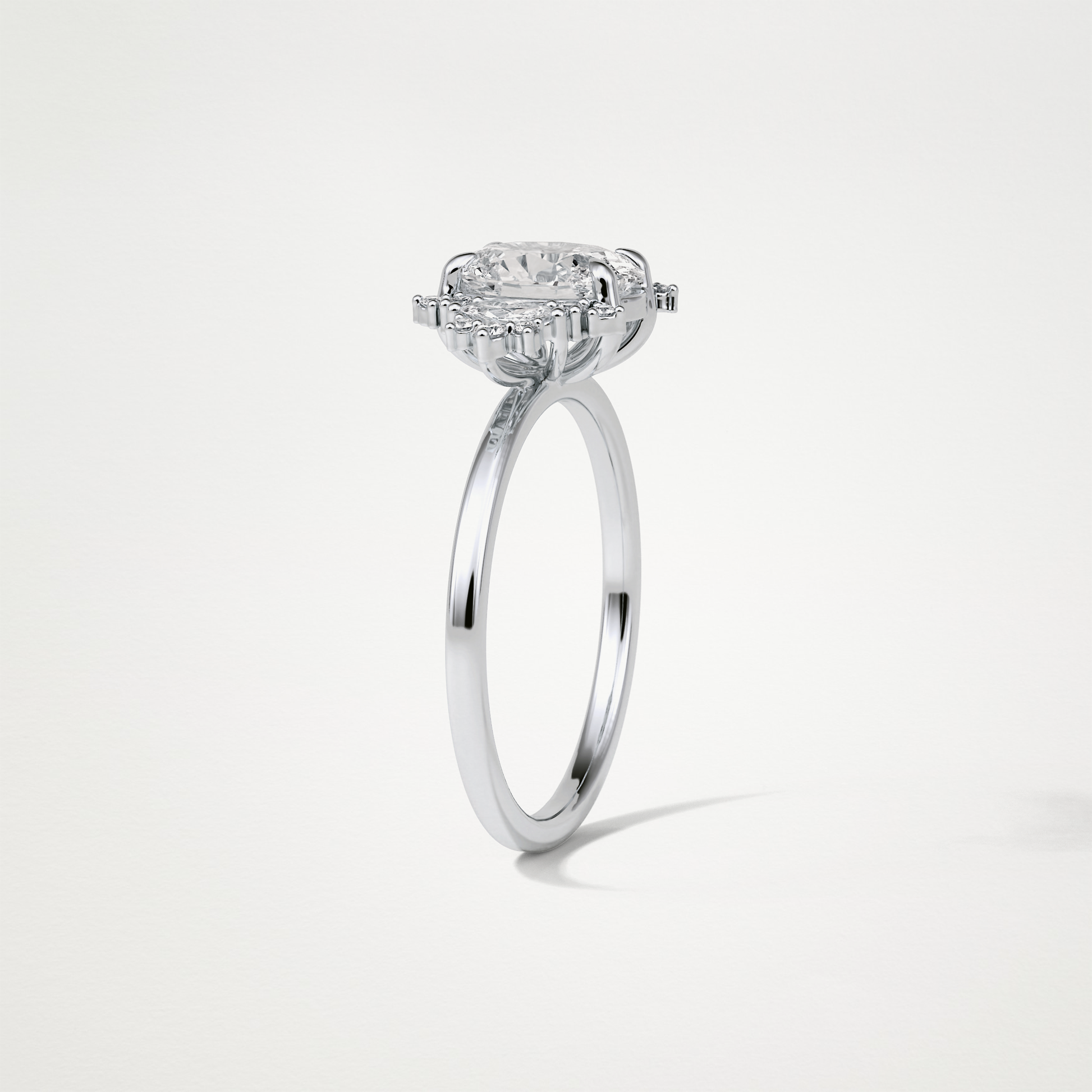 Oval Cluster Moissanite Engagement Ring – 1.33 CT Lab-Created Brilliance in 10K/14K/18K Gold