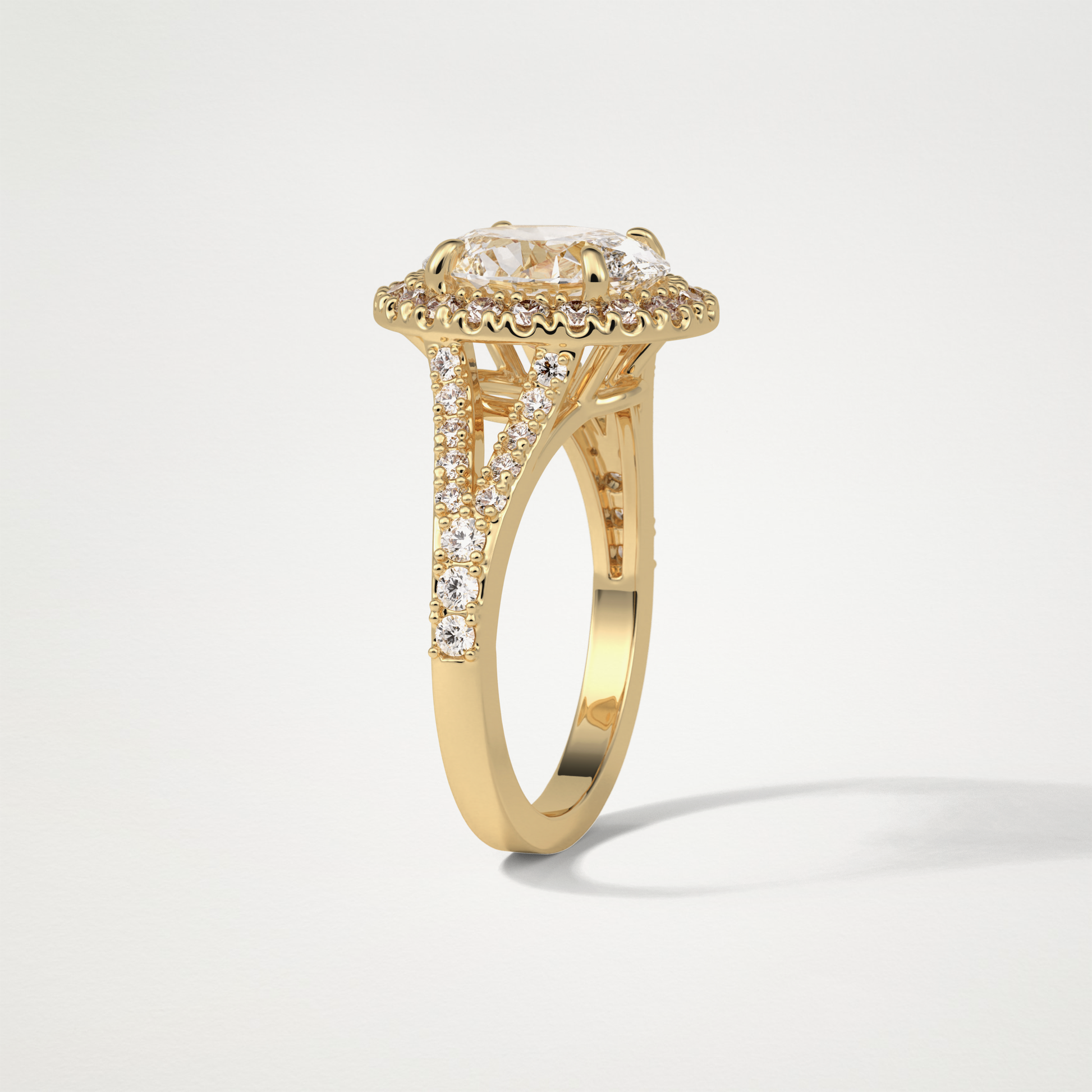 Oval Halo & Split Shank Moissanite Engagement Ring – 2.72 CT Lab-Created Brilliance in 10K/14K/18K Gold