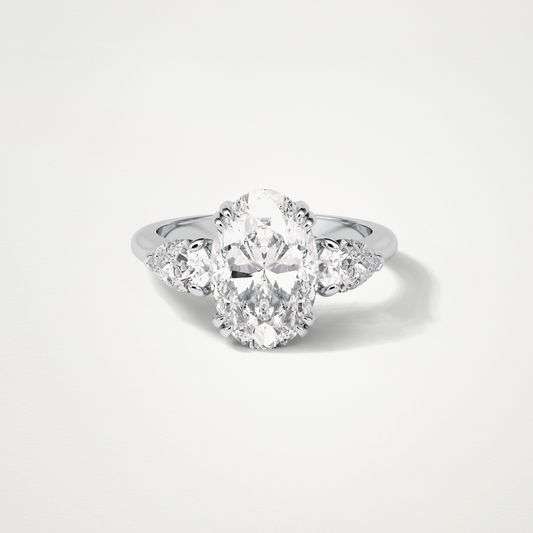 Oval 3 Stone Moissanite Engagement Ring – 3.75 CT Lab-Created Brilliance in 10K/14K/18K Gold