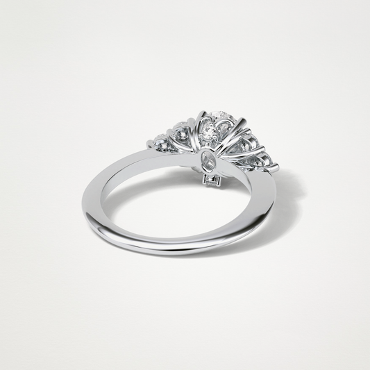 Oval Cluster Engagement Ring – 1.33 CT Lab-Created Brilliance in 10K/14K/18K Gold
