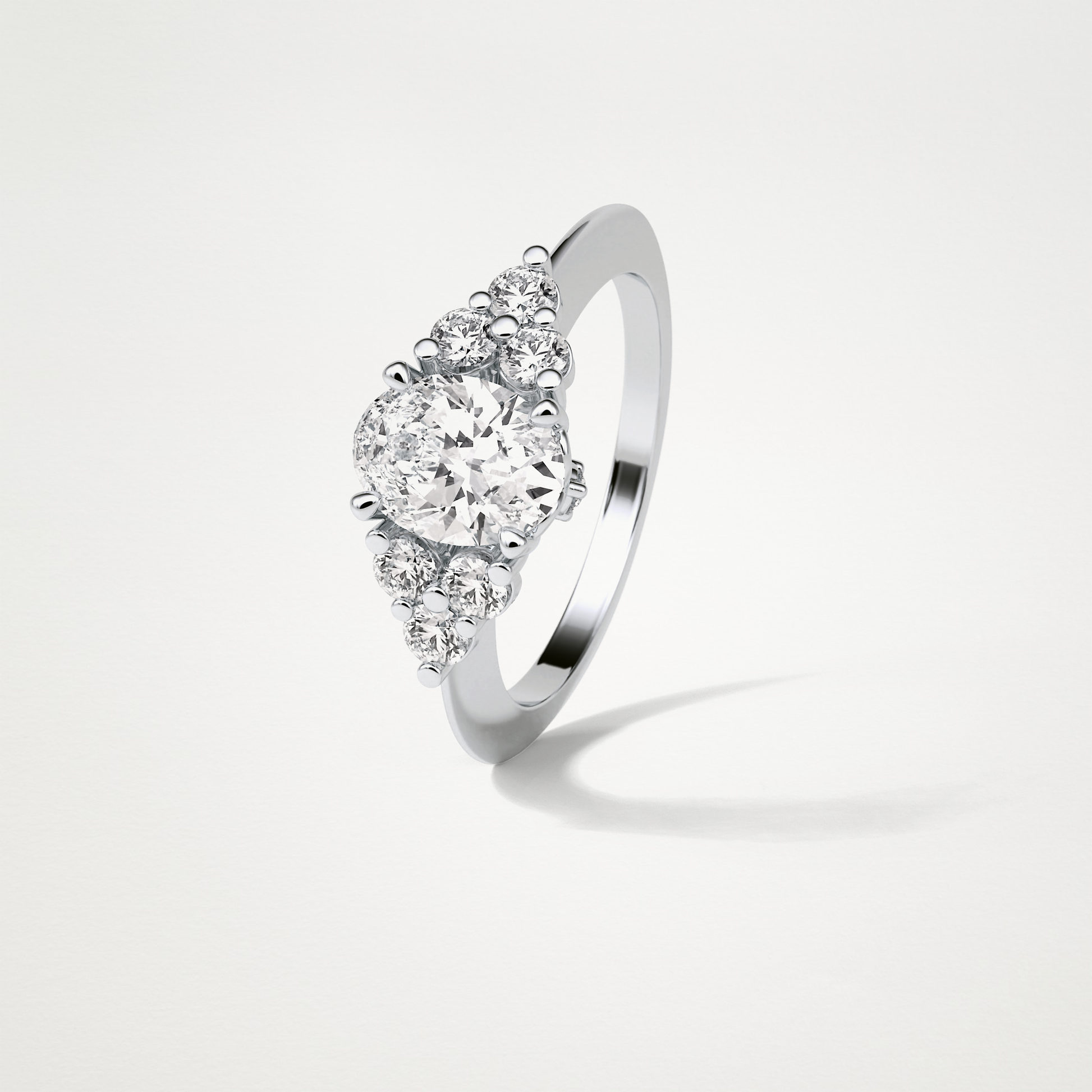 Oval Cluster Engagement Ring – 1.33 CT Lab-Created Brilliance in 10K/14K/18K Gold