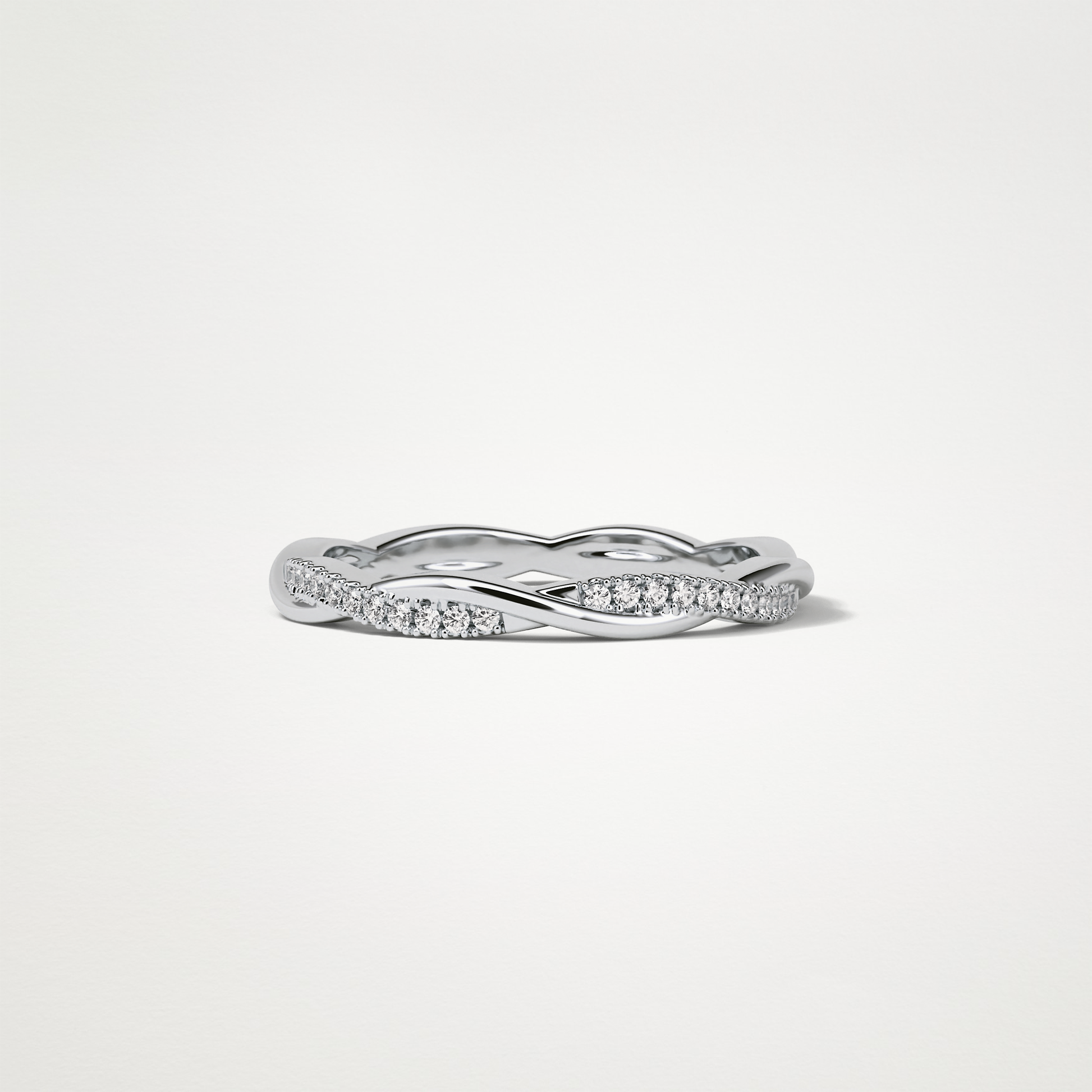 Twisted Shank Wedding Band – Solid Gold Elegant and Timeless Design
