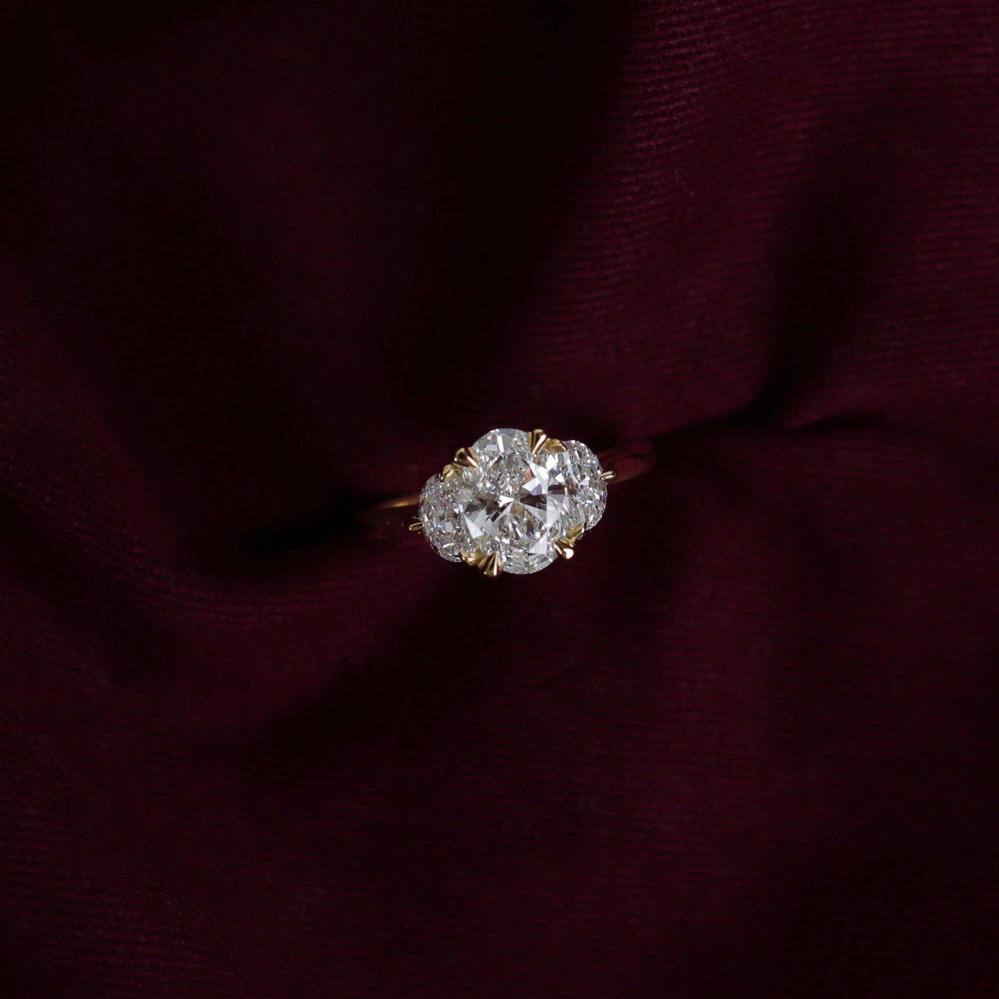 Stunning 1.0-3.0 CT Oval Moissanite Engagement Ring with Three Stone Design
