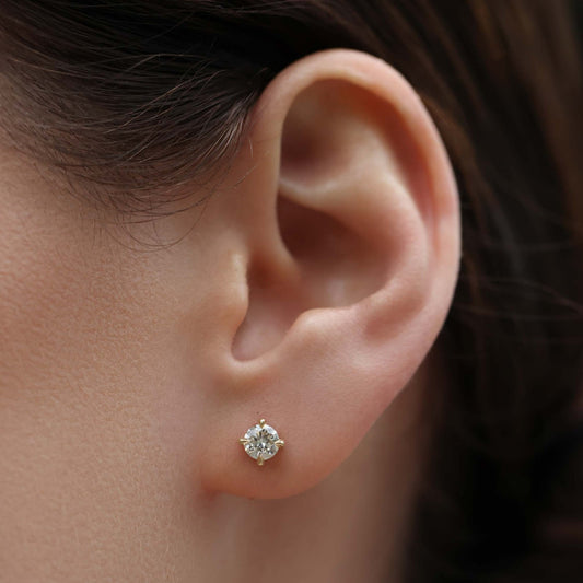 0.50 TCW Round Cut Moissanite Stud Earrings in Gold