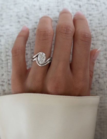 2.5 CT Oval Moissanite Engagement Ring with Plain Stacking Wedding Band