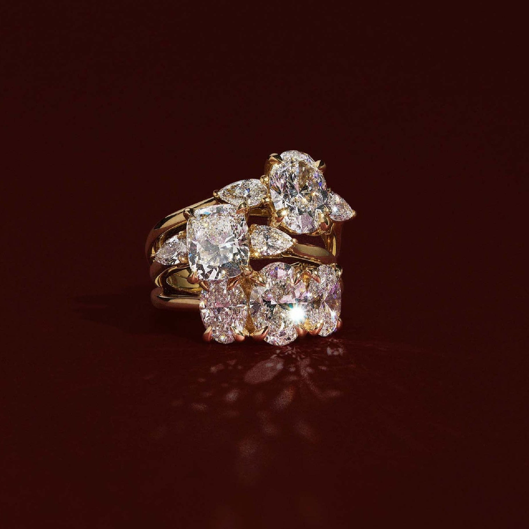 Stunning 1.5-2.5 CT Oval Moissanite Engagement Ring with Three Stone Design