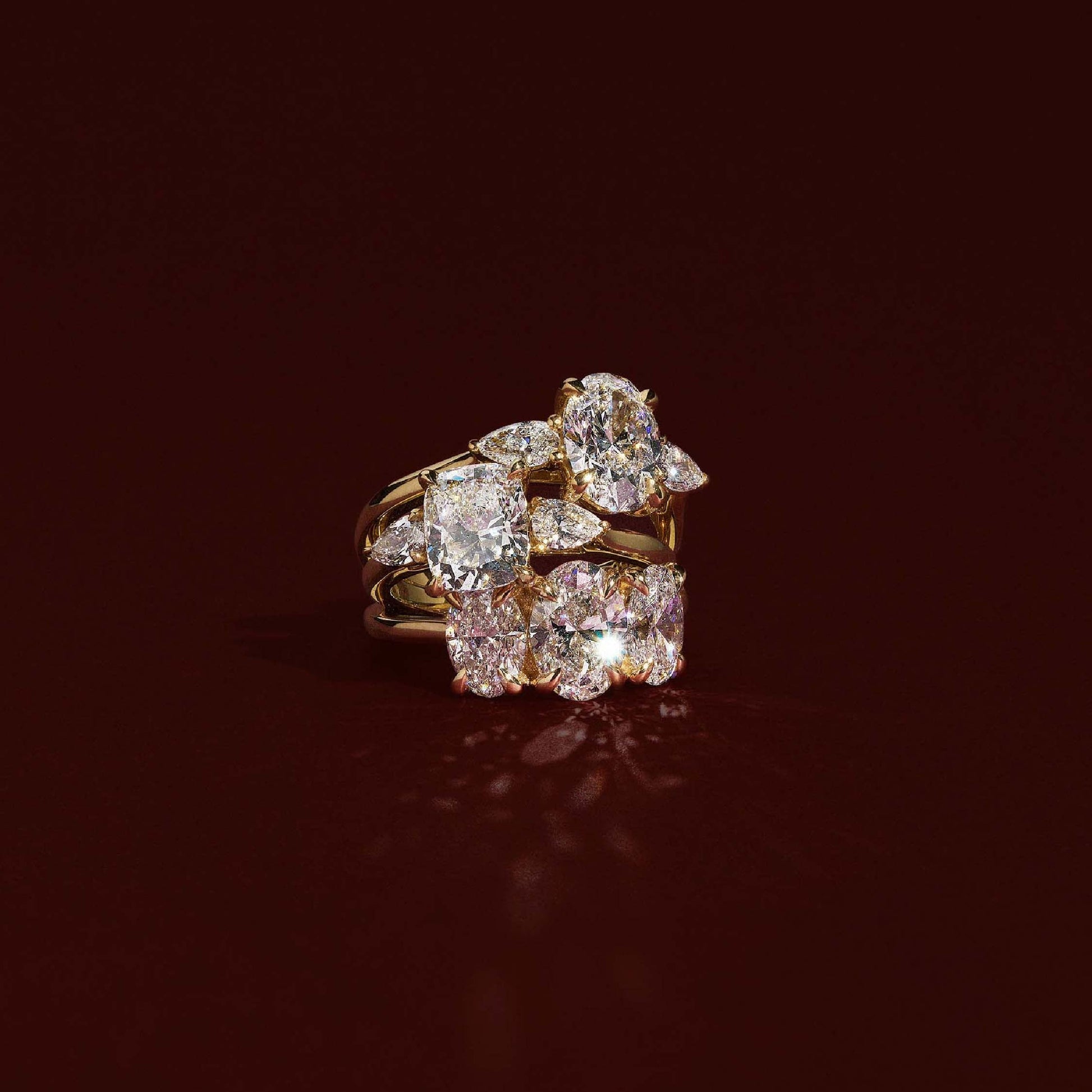 Stunning 1.0-2.0 CT Elongated Cushion Moissanite Engagement Ring with Three Stone Design