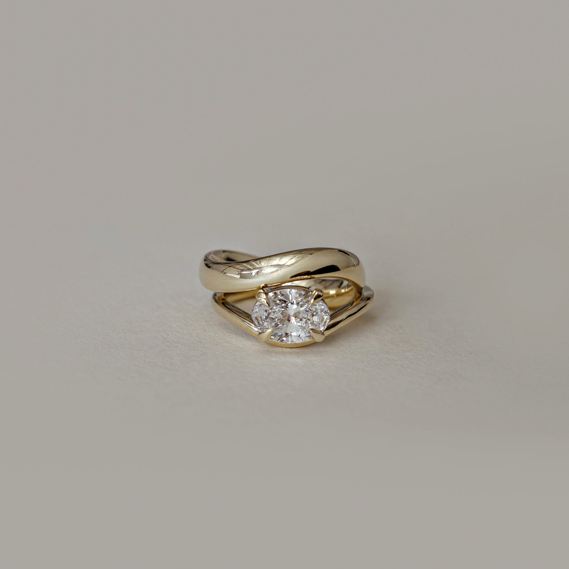 Stunning Contour Ceremonial Wedding Bands