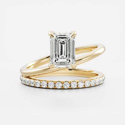 Stunning 1.5-2.5 CT Emerald Moissanite Engagement Ring with Solitaire & Double Band Design