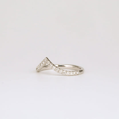 0.20 TCW Round Shaped Curved Moissanite Wedding Band