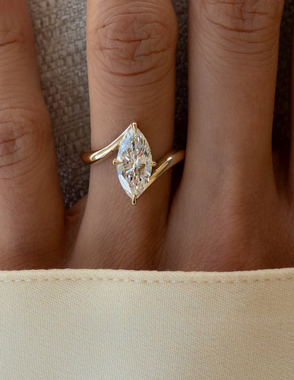 2 CT Marquise Cut Solitaire Rapture Moissanite Engagement Ring