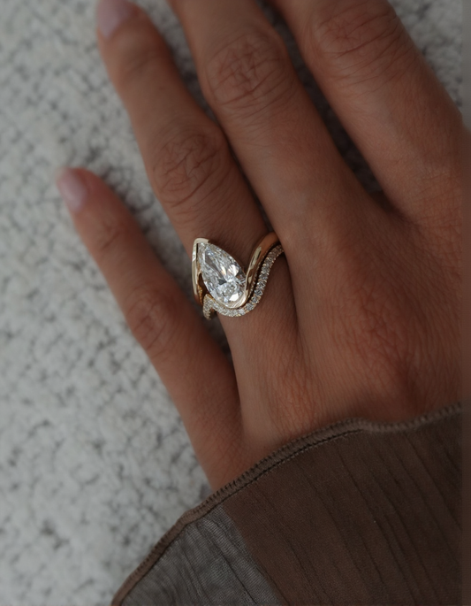 2.5 CT Pear Cut Solitaire Moissanite Ring With Minimal Pave Band