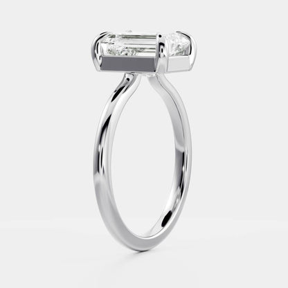 Stunning 1.5-2.5 CT Emerald Moissanite Engagement Ring with Solitaire Design