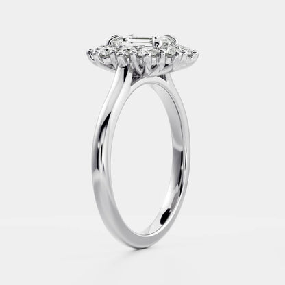 Stunning 1.5-2.5 CT Emerald Moissanite Engagement Ring with Halo Design