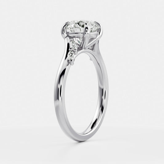 Stunning 1.0-3.0 CT Round Moissanite Engagement Ring with Cluster Design