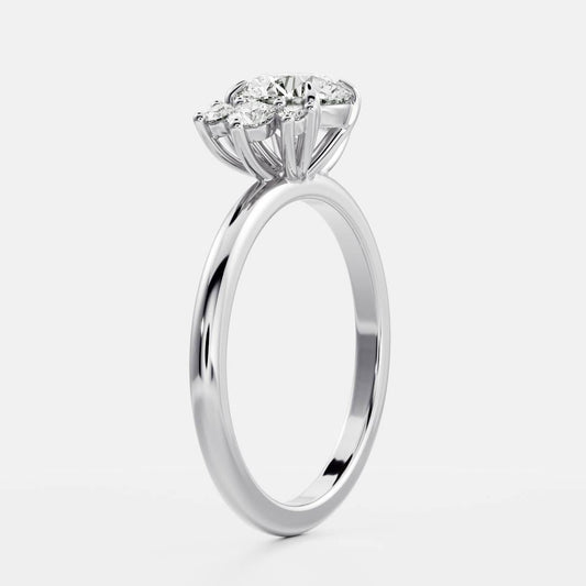 Stunning 0.5-1.50 CT Round Moissanite Engagement Ring with Cluster Design