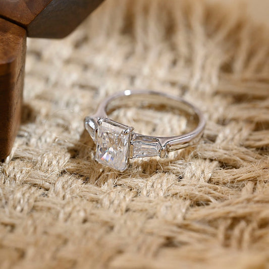 3.0 CT Radiant Shaped Moissanite Engagement Ring With Three Stone Style 2