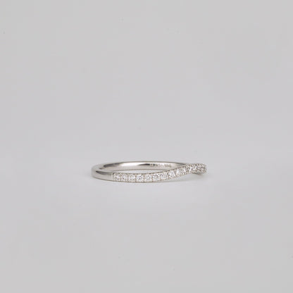 0.21 TCW Round Shaped Curved Moissanite Wedding Band