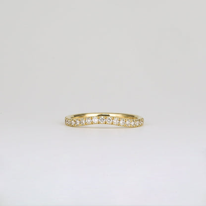 0.33 TCW Round Shaped Curved Moissanite Wedding Band