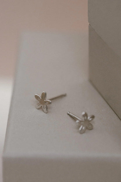 Mini Daisy Stud Earrings