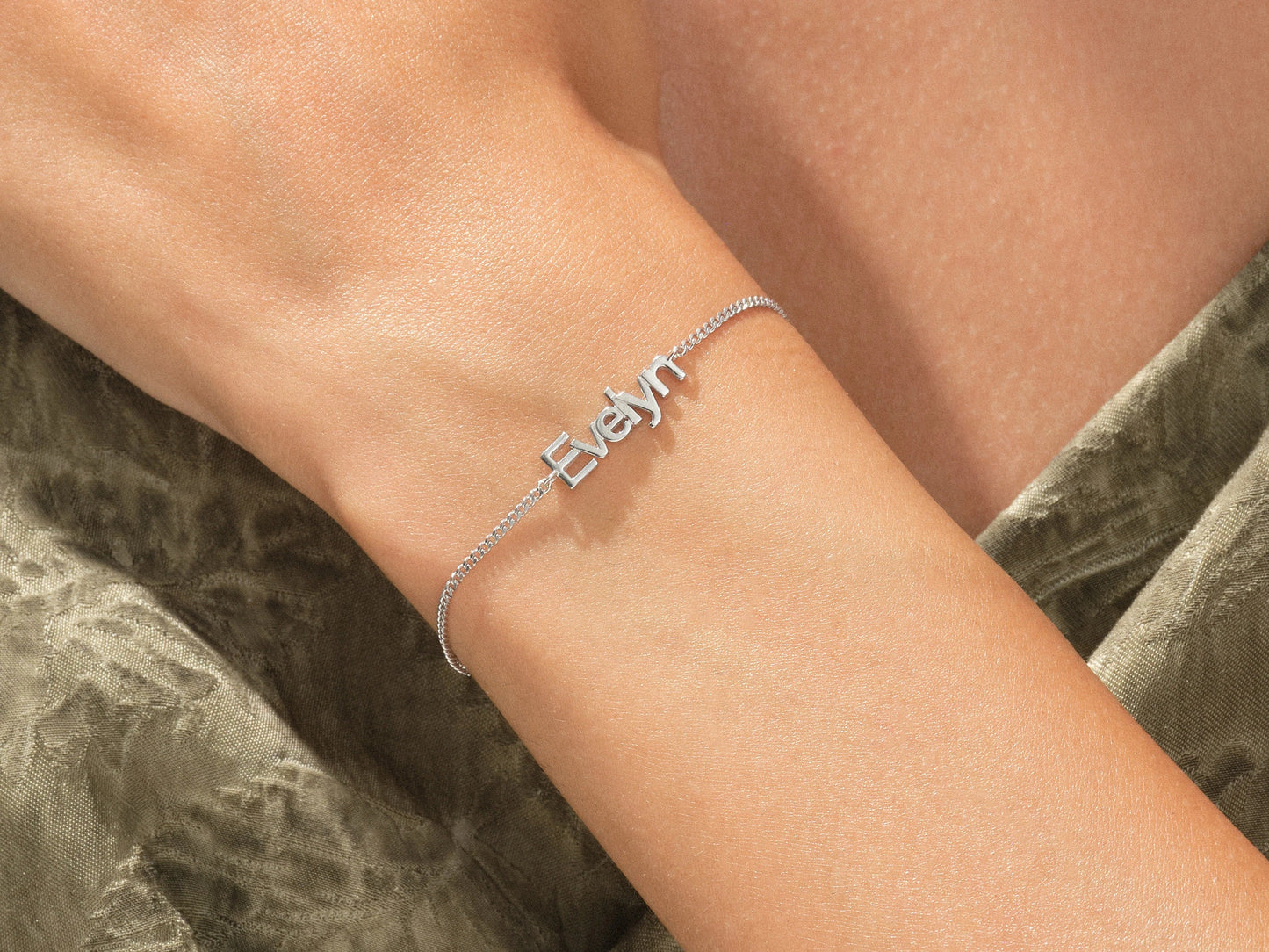 Rolo Chain Name Bracelet