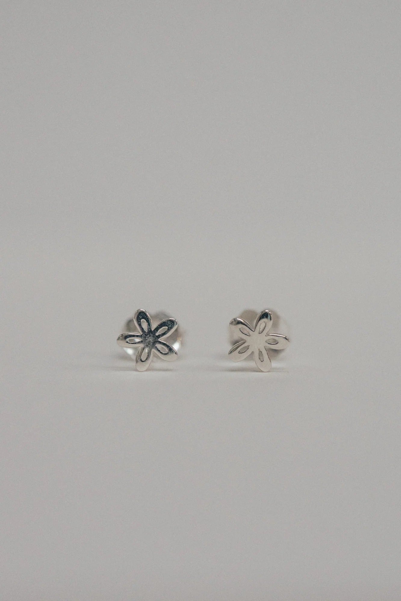 Mini Daisy Stud Earrings