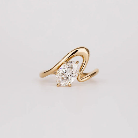 2.5 CT Oval Shaped Solitaire Moissanite Engagement Ring