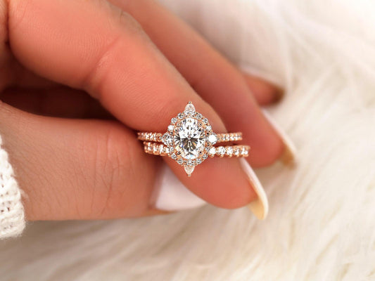 1.5 CT Oval Cut Halo & Pave Moissanite Bridal Ring Set
