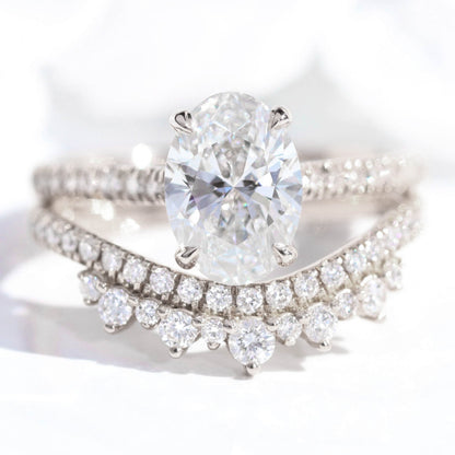 1.5 CT Oval Cut Curved Vintage Moissanite Bridal Ring Set