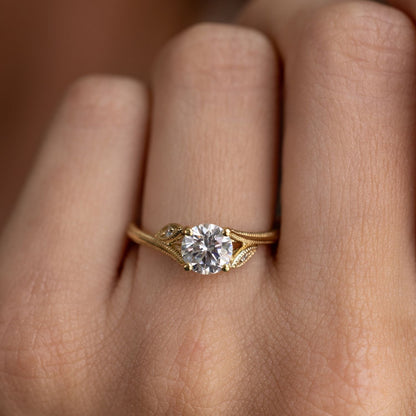 1 CT Round Shaped Vintage Inspired-Milgrain Moissanite Diamond Engagement Ring