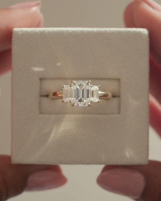 2 CT Emerald Cut Three Stones Moissanite Diamond Engagement Ring