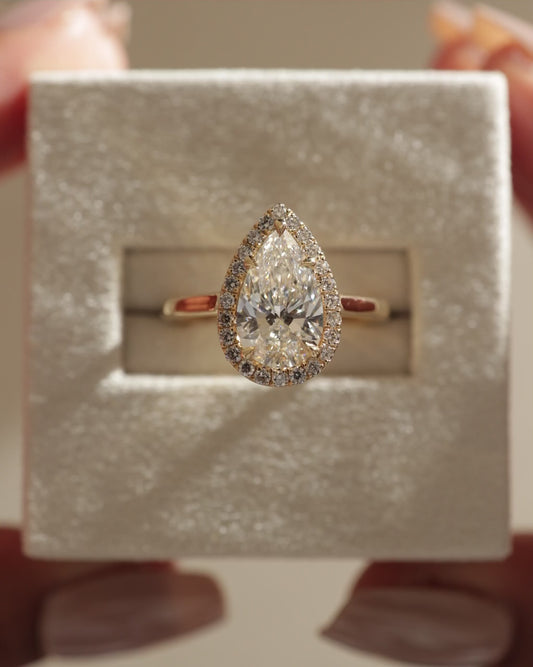 2 CT Pear Cut Halo Moissanite Diamond Engagement Ring